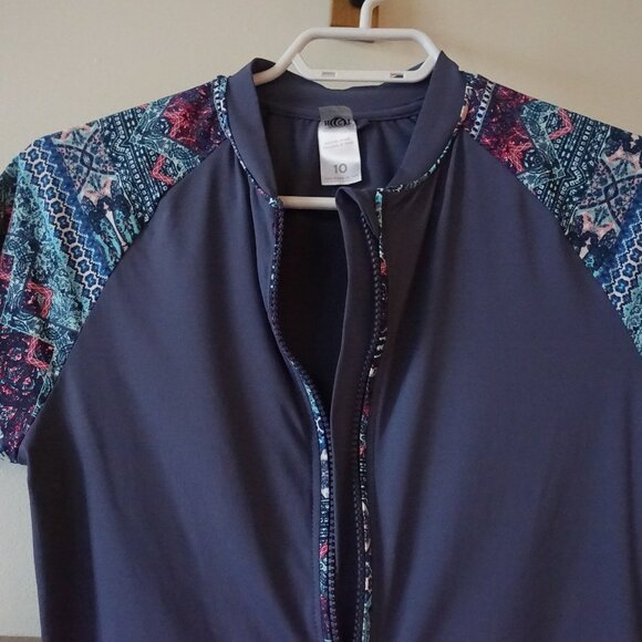 Piping Hot full-zip rash guard rashguard short-sleeve swim 6 SM S Small - Picture 8 of 14